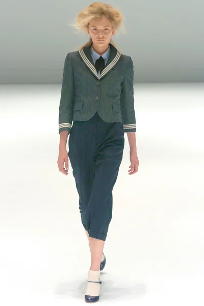 Look 1
